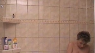 Anna masturbate on the shower with a dildo